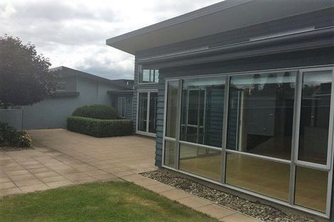 Photo of property in 21 Old Station Avenue, Wanaka, 9305