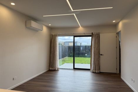 Photo of property in 5 Pilot Drive, Hobsonville, Auckland, 0616