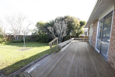 Photo of property in 14 Ellison Place, Pakuranga Heights, Auckland, 2010