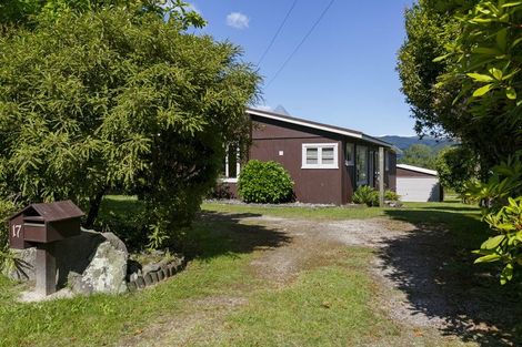 Photo of property in 17 Rewa Street, Mangakino, 3421