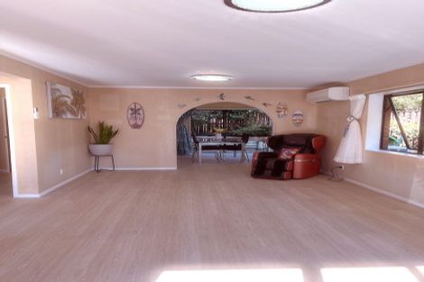 Photo of property in 2/17 Fieldstone Court, Northpark, Auckland, 2013