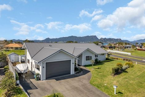 Photo of property in 2 Cayman Court, One Tree Point, 0118