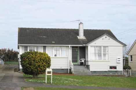 Photo of property in 61 Cook Street, Marfell, New Plymouth, 4310