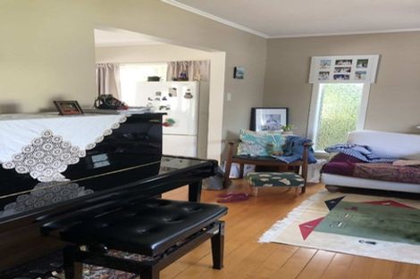 Photo of property in 1/46 College Road, Northcote, Auckland, 0627