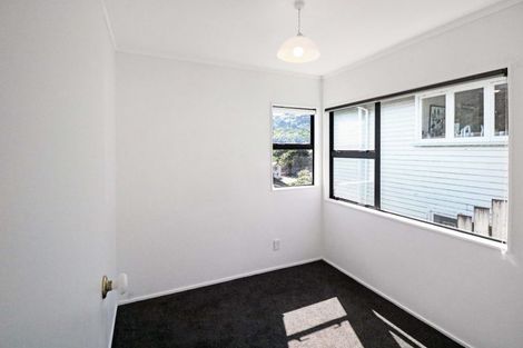 Photo of property in 113 Houghton Bay Road, Houghton Bay, Wellington, 6023