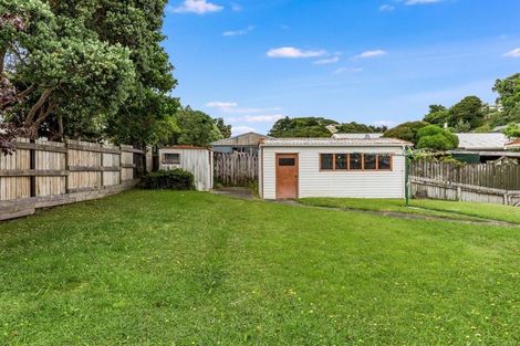 Photo of property in 94 Omapere Street, Whitby, Porirua, 5024