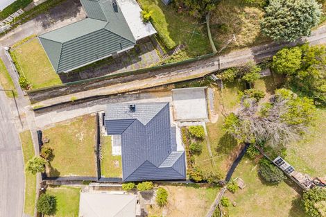 Photo of property in 40 Cornwall Crescent, Cannons Creek, Porirua, 5024