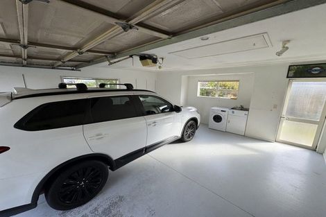 Photo of property in 23 Chalmers Close, Orewa, 0931