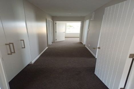 Photo of property in 5 Craig Place, Redwood, Christchurch, 8051