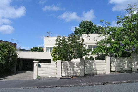 Photo of property in 13 Otahuri Crescent, Greenlane, Auckland, 1051