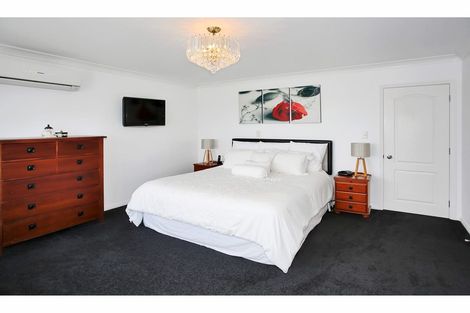 Photo of property in 62a Youngs Road, Papakura, 2110