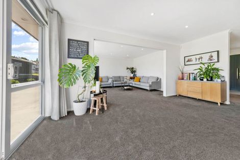 Photo of property in 9 Fitzgerald Road, Drury, 2113