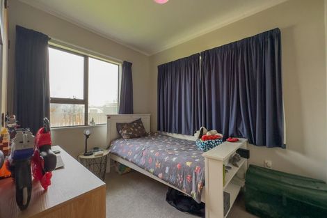 Photo of property in 12 Darlington Street, Ngatea, 3503