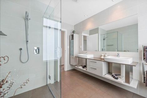 Photo of property in 81 Pine Harbour Parade, Beachlands, Auckland, 2018