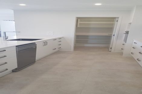 Photo of property in 24 Sando Way, One Tree Point, 0118