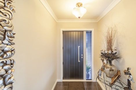 Photo of property in 15 Aspiring Drive, Poraiti, Napier, 4112