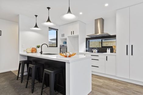 Photo of property in 11 Taioma Close, Papamoa, 3118