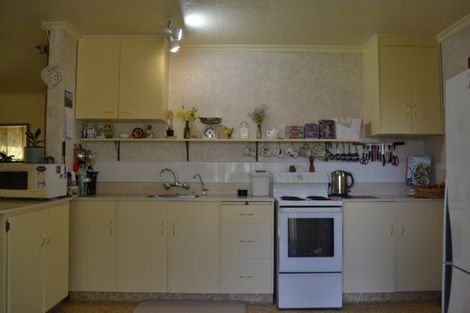 Photo of property in 42 Jessop Street, South Hill, Oamaru, 9400