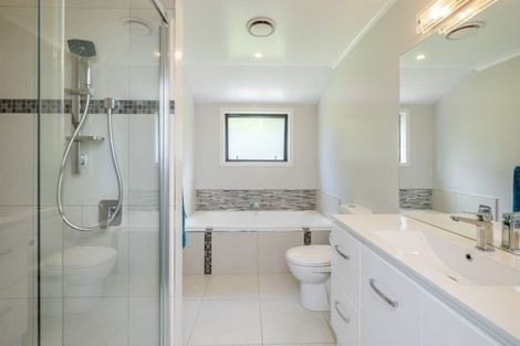 Photo of property in 40 Sue Avenue, Otaki, 5512