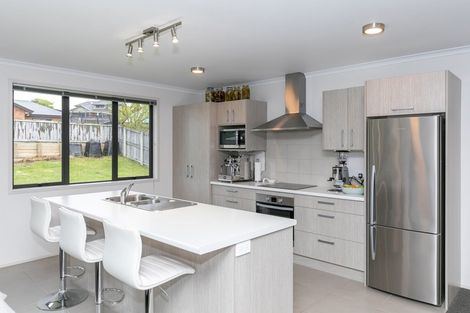 Photo of property in 8 Max Landing, Grandview Heights, Hamilton, 3200