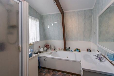 Photo of property in 27 Towai Street, Inglewood, 4330