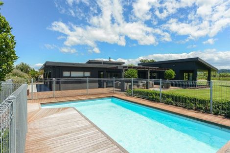 Photo of property in 470 Porangahau Road, Waipukurau, 4282
