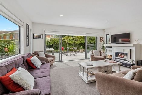 Photo of property in 2/3 Hart Road, Hauraki, Auckland, 0622