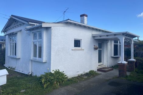 Photo of property in 20 Royal Crescent, Saint Kilda, Dunedin, 9012