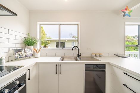 Photo of property in 100a Normandale Road, Normandale, Lower Hutt, 5010