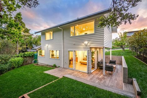 Photo of property in 55 Tui Glen Road, Birkenhead, Auckland, 0626