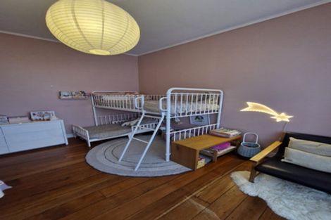 Photo of property in 28 Pitt Street, Wadestown, Wellington, 6012