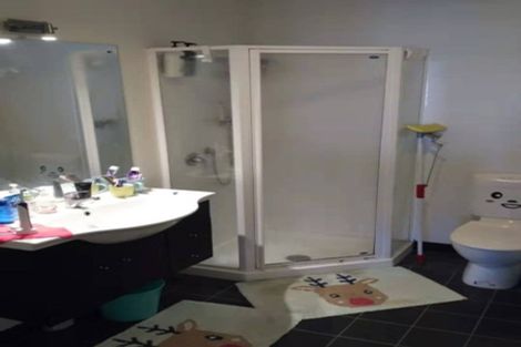 Photo of property in 28 Leneford Drive, East Tamaki, Auckland, 2013