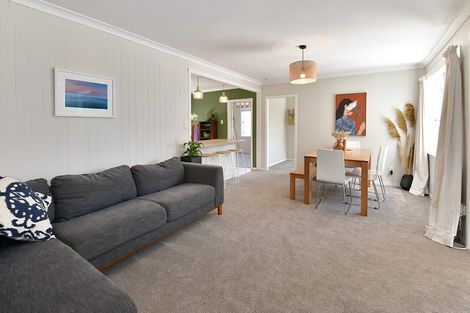 Photo of property in 25 Downer Street, Helensville, 0800