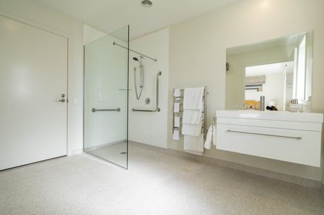 Photo of property in 28/10 Pop Andrew Drive, Te Anau, 9600