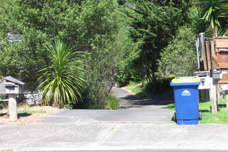 Photo of property in 2/24 Halder Place, Torbay, Auckland, 0632