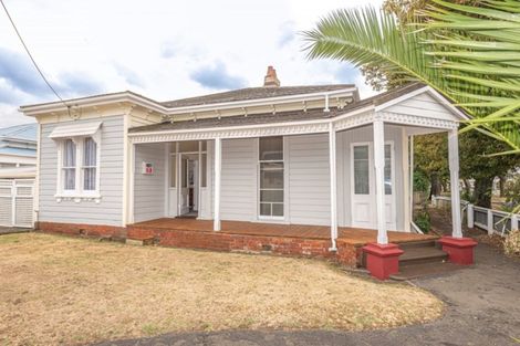 Photo of property in 14 Carlton Avenue, Gonville, Whanganui, 4501