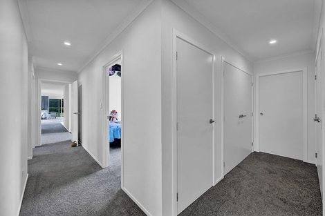 Photo of property in 7 Cross Street, Lepperton, New Plymouth, 4373