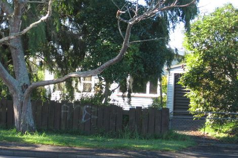 Photo of property in 61 Centreway Road, Orewa, 0931