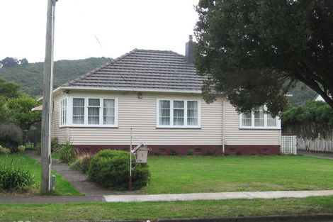 Photo of property in 3 Sellers Grove, Taita, Lower Hutt, 5011