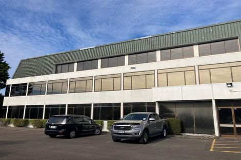 Photo of property in 2 Middleton Road, Johnsonville, Wellington, 6037