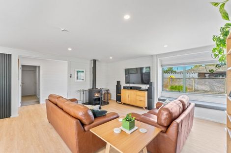 Photo of property in 1/39 Stanley Street, Wharewaka, Taupo, 3330