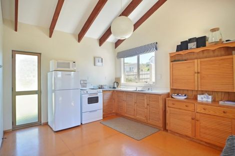 Photo of property in 52 Blue Pacific Parade, Riversdale Beach, Masterton, 5872