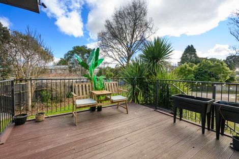 Photo of property in 12 Kent Crescent, Awapuni, Palmerston North, 4412