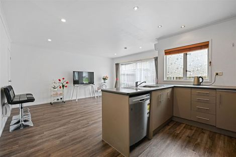 Photo of property in 12b Cameron Road, Hamilton East, Hamilton, 3216