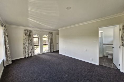 Photo of property in 26 Hawthorn Crescent, Stokes Valley, Lower Hutt, 5019