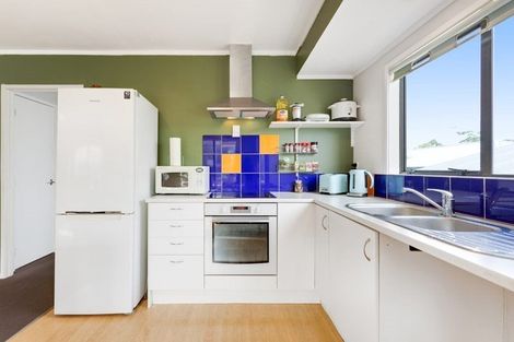 Photo of property in 21 Riserra Drive, Ranui, Auckland, 0612