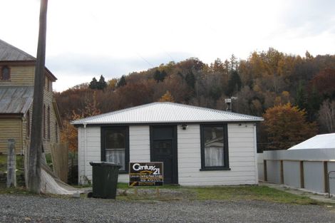 Photo of property in 15 Colonsay Street, Lawrence, 9532