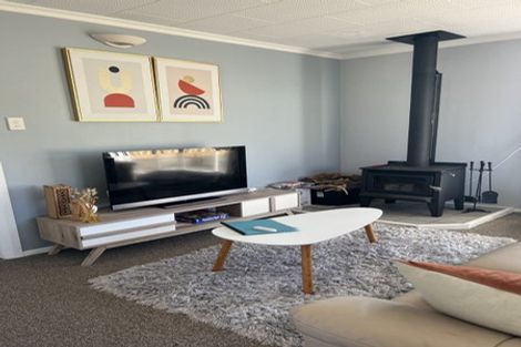 Photo of property in 28 Esther Street, Martinborough, 5711