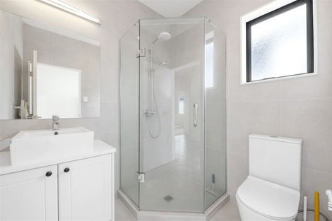 Photo of property in 83 Drumbuoy Drive, Flat Bush, Auckland, 2019