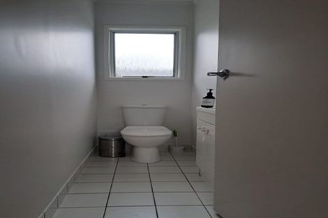 Photo of property in 1/84 Stredwick Drive, Torbay, Auckland, 0630